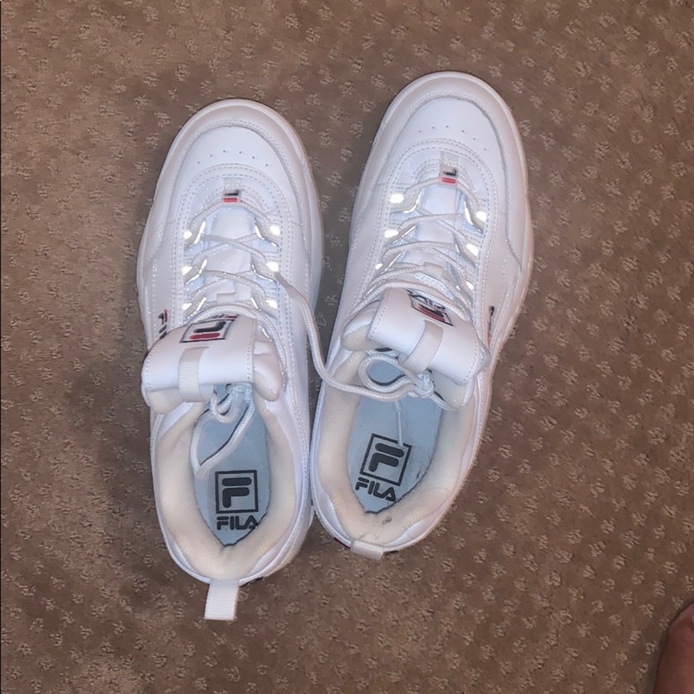 chunky white filas